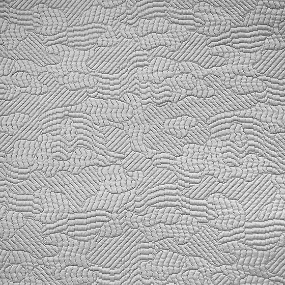 Zora | Matelassé – 74% Giza Egyptian Extra-Long Staple Cotton / 26% Silk by St Genève