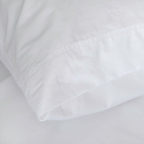 Sintra Percale Duvet Cover & Sheet – 100% Egyptian Long-Staple Cotton by St Genève