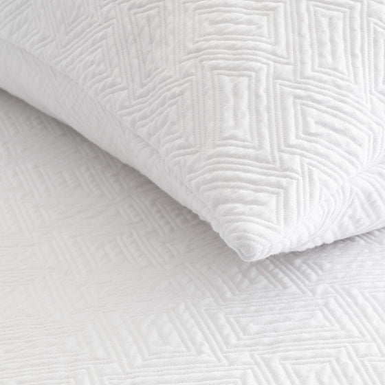 Scala white | Matelassé BY St Genève