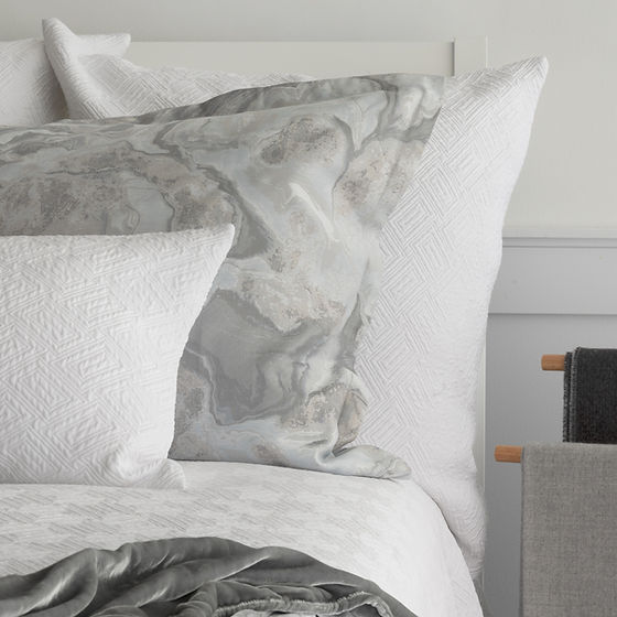 Scala white | Matelassé BY St Genève