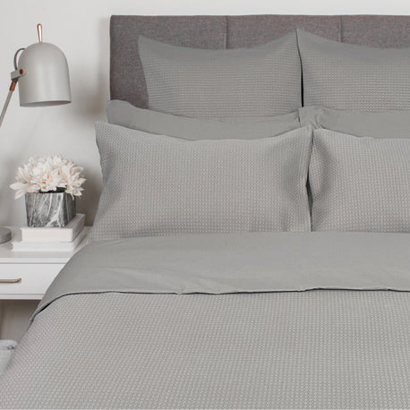 Relief Blankets BY CUDDLE DOWN