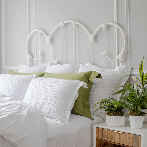 Michelle Waffle Coverlet white  – 100% Long-Staple Cotton | St. Genève
