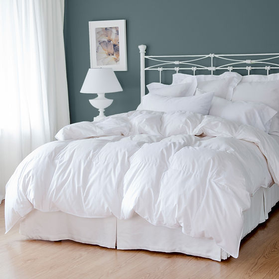 Lajord White Goose Down Duvet – 850 Loft, 400 Thread Count, 100% Cotton, by St Genève