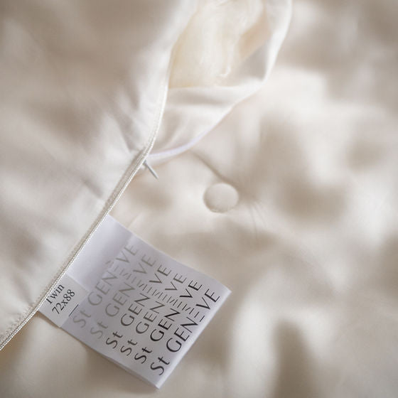 Silk Duvet | 100% Hand-Layered Tussah Silk with Lyocell Sateen Cover, 300TC by St Genève silk fill