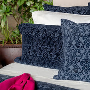 Royce | Jacquard Coverlet – 46% Long-Staple Cotton / 54% Viscose by St Genève