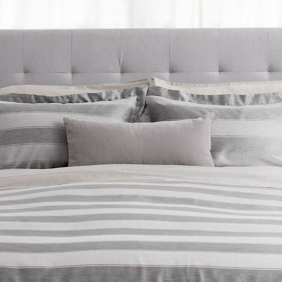 Cabana Sterling Jacquard Duvet Cover – 100% Extra-Long Staple Cotton, 300 Thread Count | St Genève