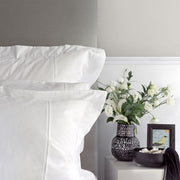 Regency Sateen white Duvet Cover – 100% Egyptian Extra-Long Staple Cotton, 380TC / 1,010 Strand Count by St Genève