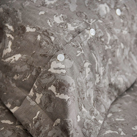 Westmount | Jacquard duvet cover /coverlet 100% long-staple cotton 365 thread count by St Genève”