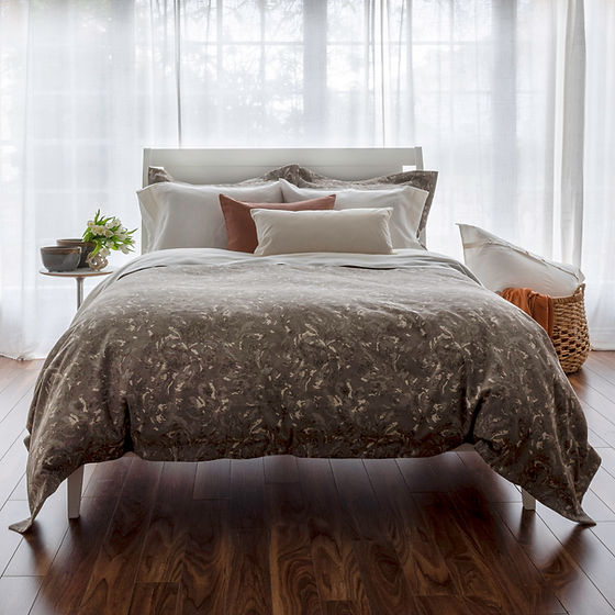 Westmount | Jacquard duvet cover /coverlet 100% long-staple cotton 365 thread count by St Genève”
