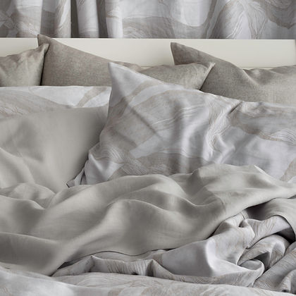 Lyric Jacquard Pillow Sham by St. Genève – 60% cotton 40% linen luxury bedding
