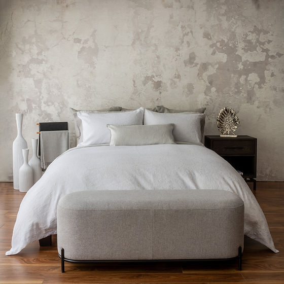 Halo Jacquard Duvet Cover – 65% Giza Long-Staple Cotton / 35% Linen, 305 TC | St Genève