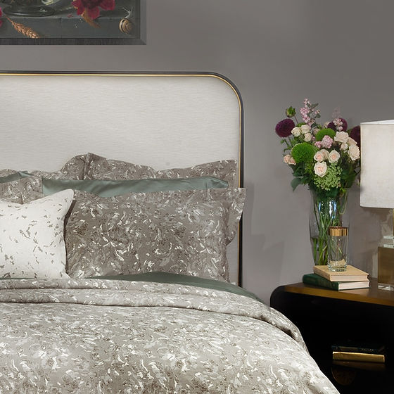 Westmount | Jacquard duvet cover /coverlet 100% long-staple cotton 365 thread count by St Genève”