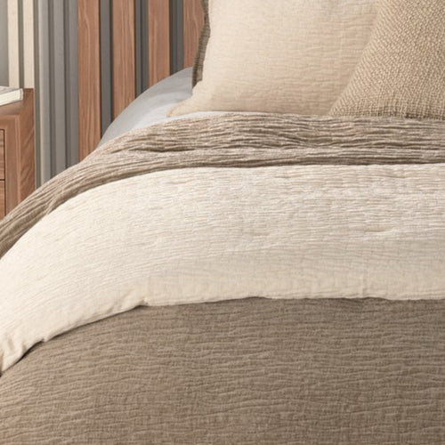 Barbara taupe Textured Quilt – 100% Polyester Velvet