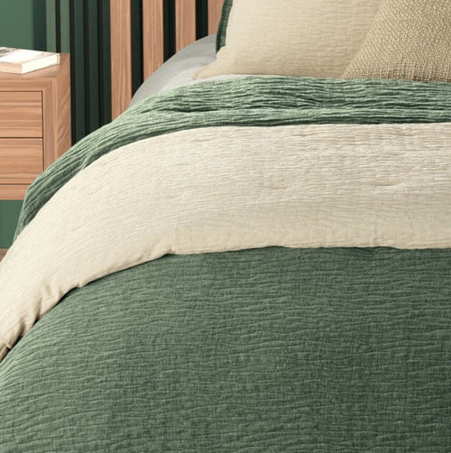 Barbara green textured quilt – 100% Polyester Velvet