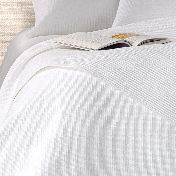 Contemporain White Stitched Quilt – 100% Cotton