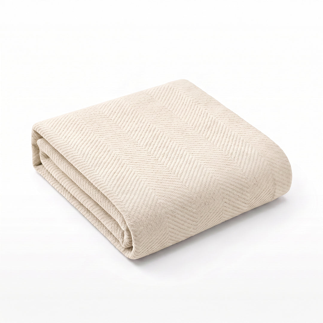 Chevron Blankets 100% long-stapled cotton by Cuddle Down