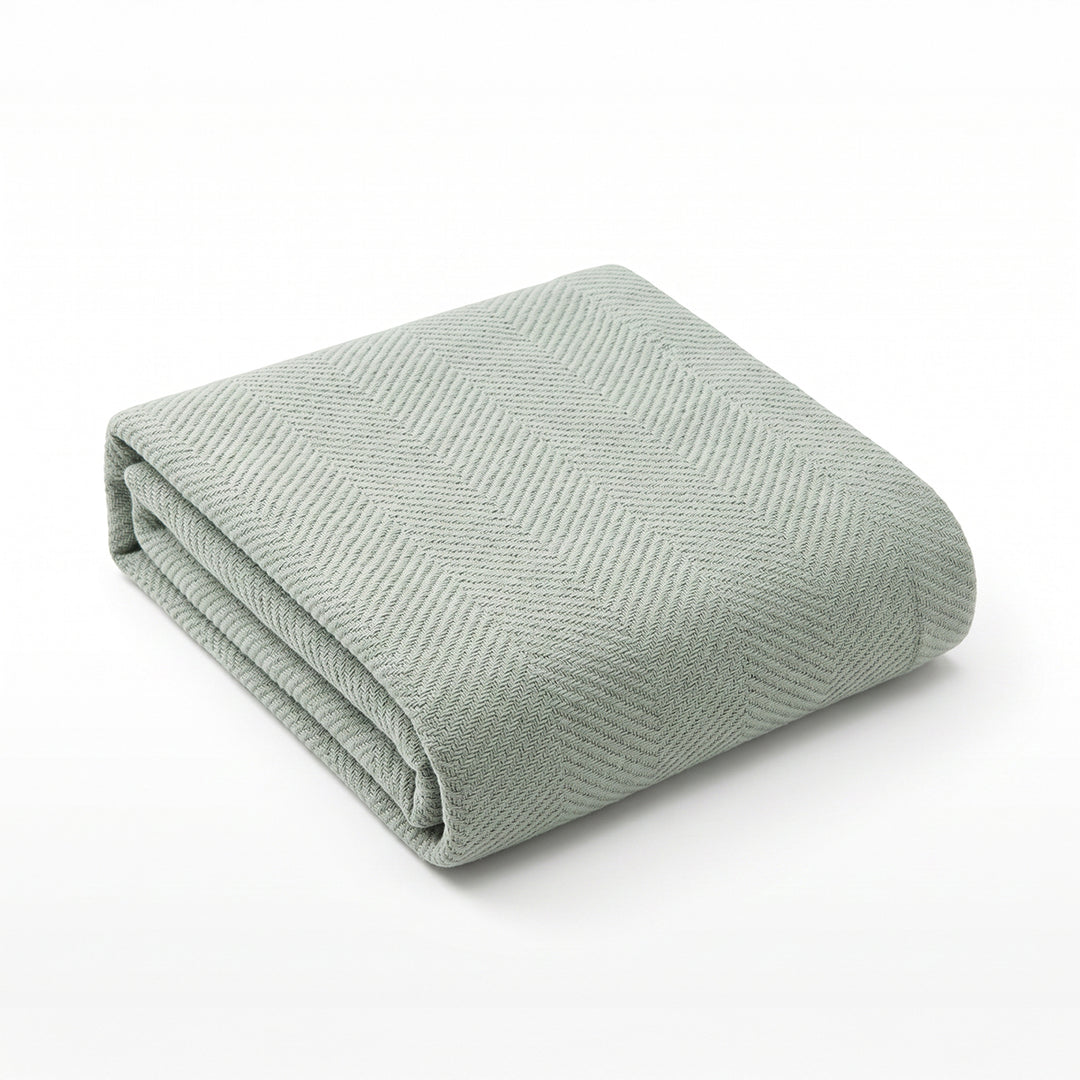 Chevron Blankets 100% long-stapled cotton by Cuddle Down