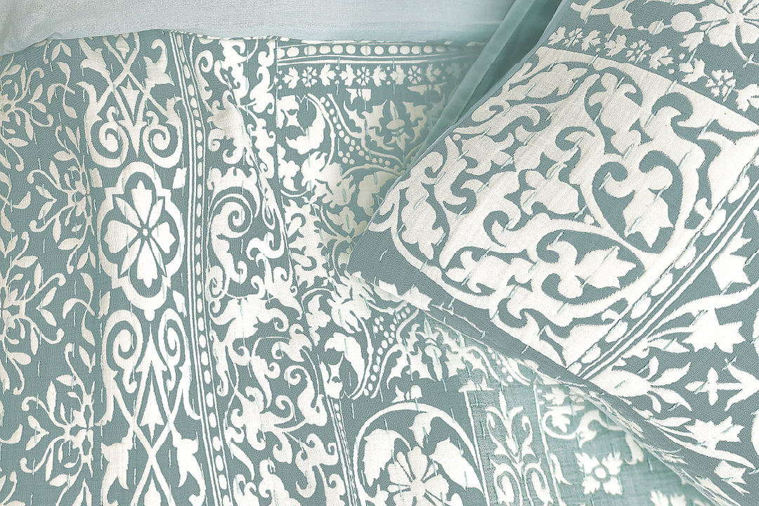 Dion Duvet Cover Set – 52% Cotton, 48% Polyester Yarn Jacquard