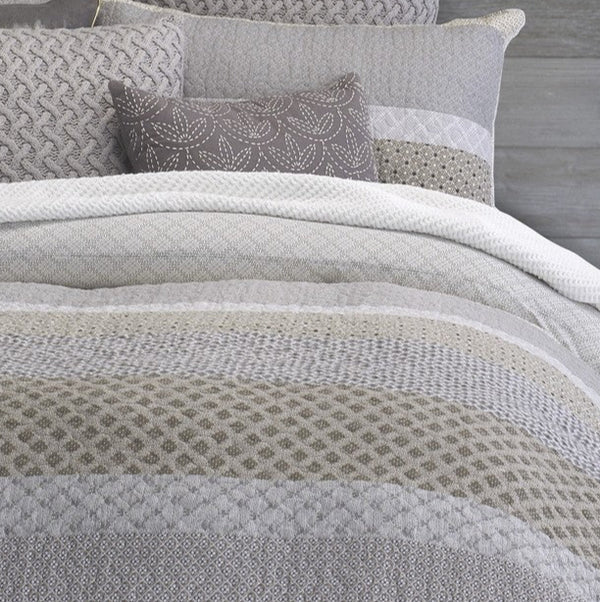 Ethan modern look grey and taupe quilt – 100% Cotton