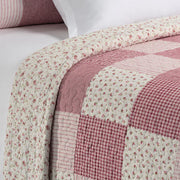 Joelle Quilt – Patchwork Print, 100% Cotton Exterior