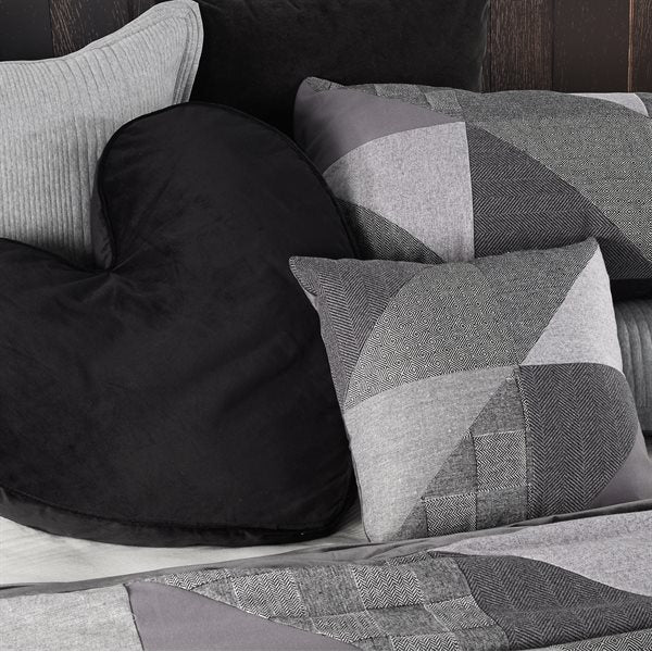 MATIS GREY AND CHARCOAL QUILT  SET