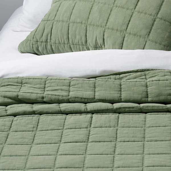 Sweet Quilt – Green Stitched, 100% Stone-Washed Cotton Exterior