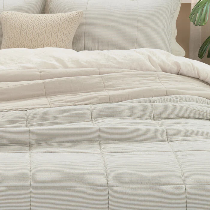 Tagliatelle Natural Striped Reversible Quilt – 100% Cotton Outer Shell