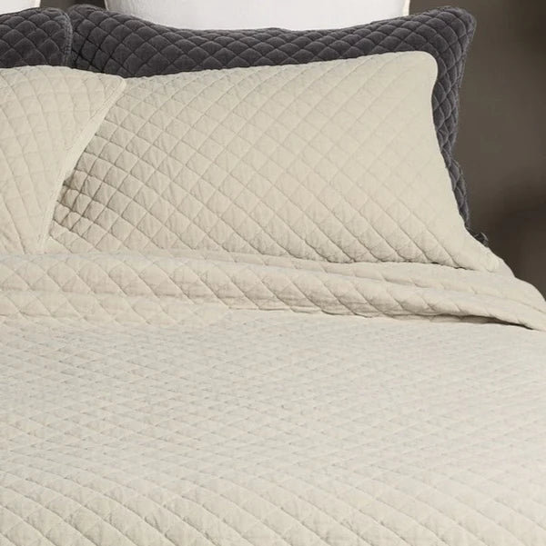 Dove Cream Velvet Quilt – 100% Stonewashed Cotton Velvet