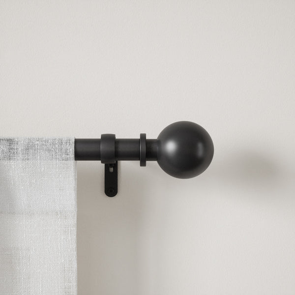 Bolas Curtain Rod