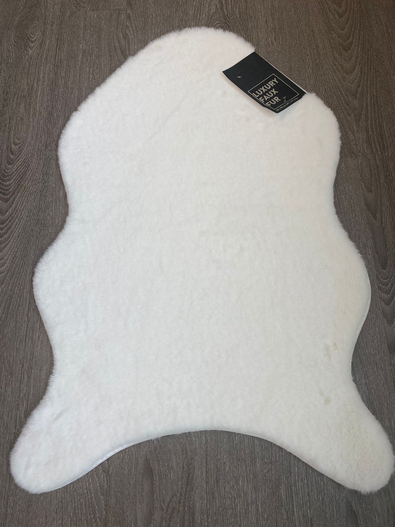 Faux Rabbit Fur White - Shape FRF-204WHT