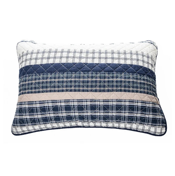 Graham Tartan Plaid Quilt in styled bedroom – Farmhouse Bedding Decor Canada