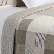 Latte Reversible Plaid Quilt – 100% Cotton Outer Shell