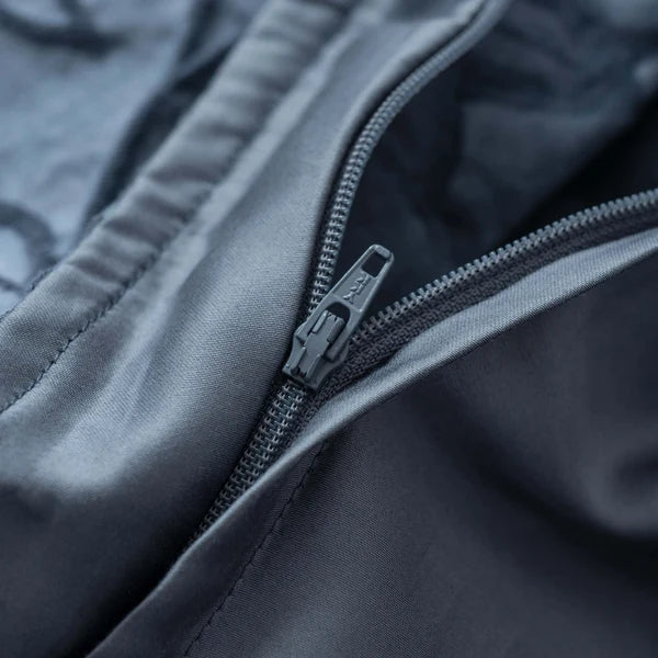 Zipper detail: Matrice Blue duvet cover side zipper