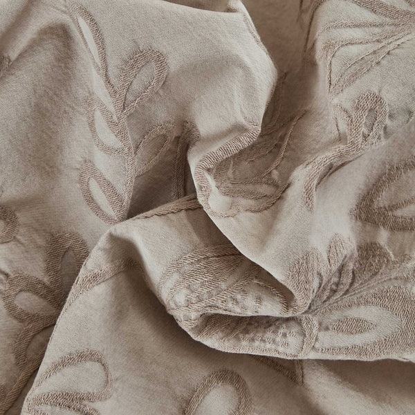 Fabric image: Close-up of Matrice Dune cotton jacquard fabric