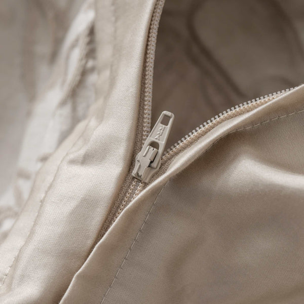 Zipper image: Matrice Dune duvet cover side zipper detail