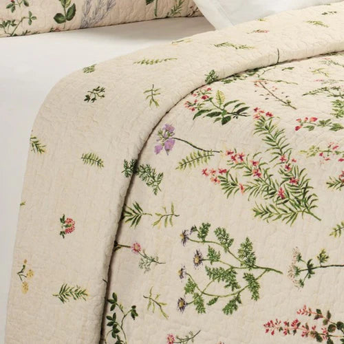 Meadow Cream Classic Country Style Quilt – 100% Cotton Outer Shell